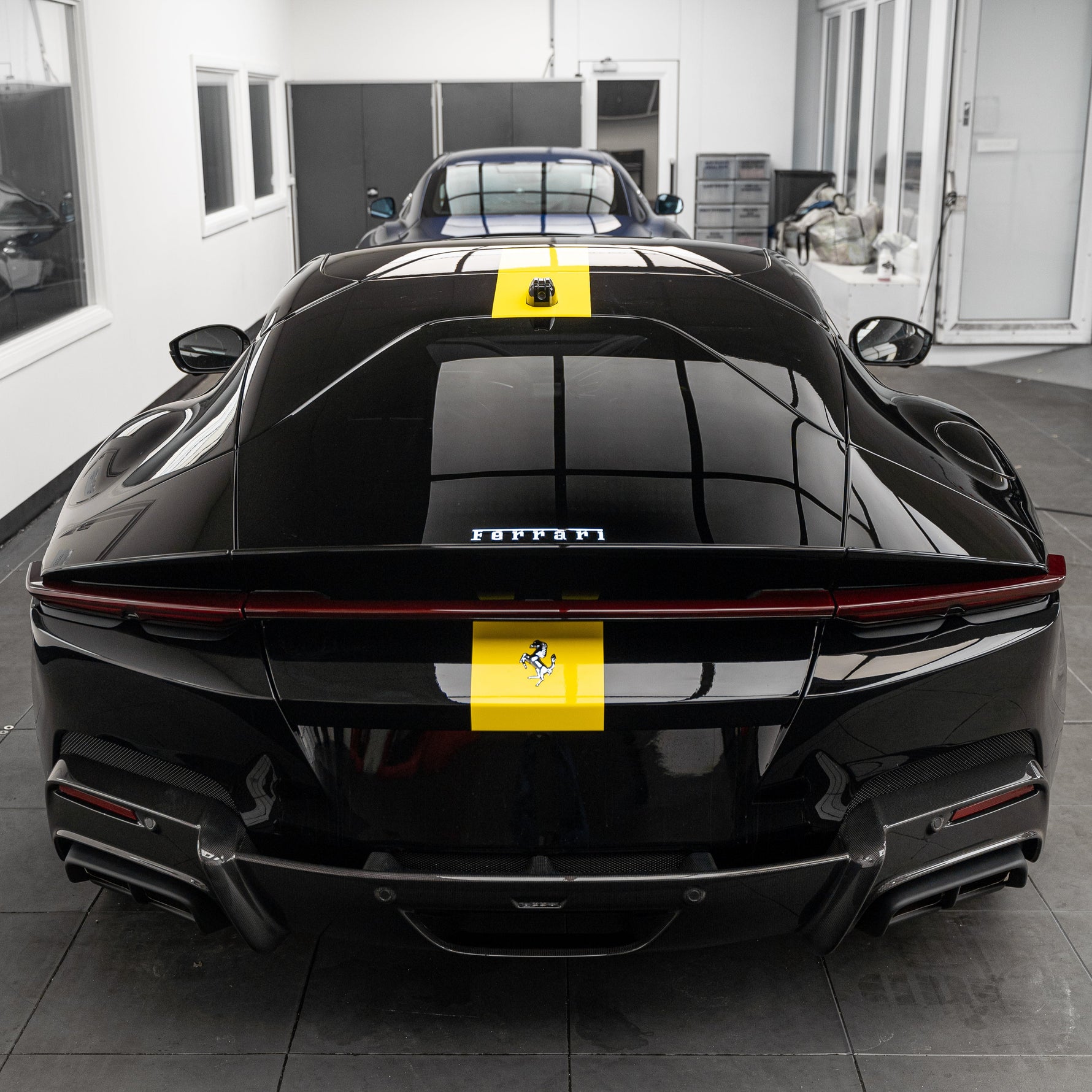 Ferrari 12 Cilindri Centre Stripe