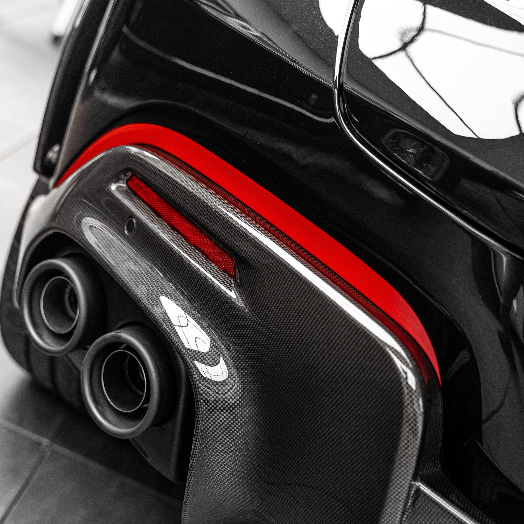 Ferrari Purosangue Complete Pinstripe Kit