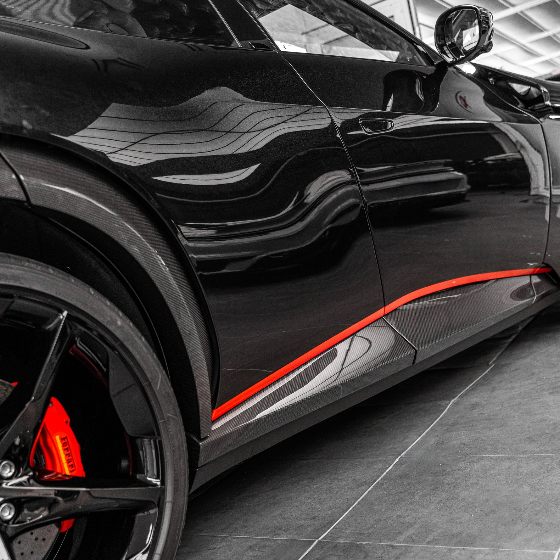 Ferrari Purosangue Side Pinstripes
